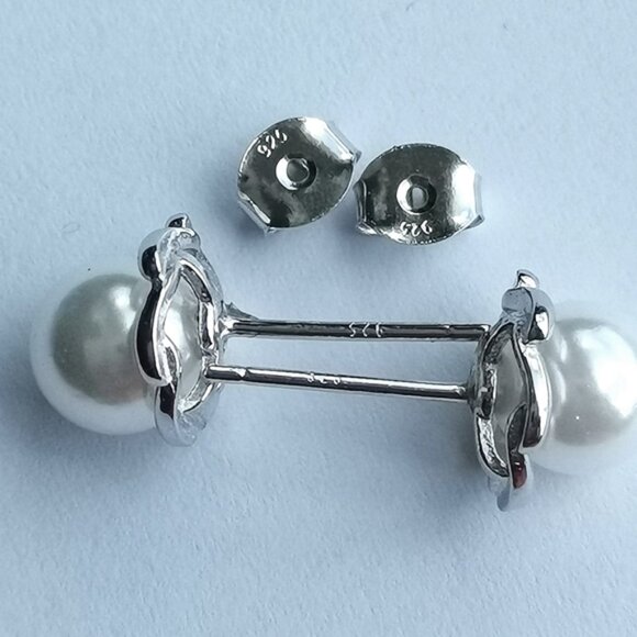 NWT sterling silver white pearl stud earrings - Picture 5 of 12